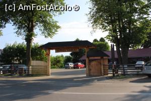 [P18] Rădăuți, Popasul Vlădichii ne întmpină cu brațele larg deschise » foto by mprofeanu
 - 
<span class="allrVoted glyphicon glyphicon-heart hidden" id="av1133345"></span>
<a class="m-l-10 hidden" id="sv1133345" onclick="voting_Foto_DelVot(,1133345,12132)" role="button">șterge vot <span class="glyphicon glyphicon-remove"></span></a>
<a id="v91133345" class=" c-red"  onclick="voting_Foto_SetVot(1133345)" role="button"><span class="glyphicon glyphicon-heart-empty"></span> <b>LIKE</b> = Votează poza</a> <img class="hidden"  id="f1133345W9" src="/imagini/loader.gif" border="0" /><span class="AjErrMes hidden" id="e1133345ErM"></span>