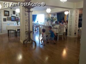 [P02] Restaurant Antique Rădăuţi- salonul de la etaj » foto by kelyboy
 - 
<span class="allrVoted glyphicon glyphicon-heart hidden" id="av721215"></span>
<a class="m-l-10 hidden" id="sv721215" onclick="voting_Foto_DelVot(,721215,12132)" role="button">șterge vot <span class="glyphicon glyphicon-remove"></span></a>
<a id="v9721215" class=" c-red"  onclick="voting_Foto_SetVot(721215)" role="button"><span class="glyphicon glyphicon-heart-empty"></span> <b>LIKE</b> = Votează poza</a> <img class="hidden"  id="f721215W9" src="/imagini/loader.gif" border="0" /><span class="AjErrMes hidden" id="e721215ErM"></span>