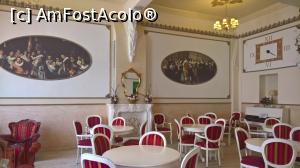 [P04] Interior restaurant » foto by AZE
 - 
<span class="allrVoted glyphicon glyphicon-heart hidden" id="av980077"></span>
<a class="m-l-10 hidden" id="sv980077" onclick="voting_Foto_DelVot(,980077,12169)" role="button">șterge vot <span class="glyphicon glyphicon-remove"></span></a>
<a id="v9980077" class=" c-red"  onclick="voting_Foto_SetVot(980077)" role="button"><span class="glyphicon glyphicon-heart-empty"></span> <b>LIKE</b> = Votează poza</a> <img class="hidden"  id="f980077W9" src="/imagini/loader.gif" border="0" /><span class="AjErrMes hidden" id="e980077ErM"></span>