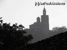 [P11] Hostel Mostel - silueta cetăţii Tsarevets » foto by marius.covaci
 - 
<span class="allrVoted glyphicon glyphicon-heart hidden" id="av346753"></span>
<a class="m-l-10 hidden" id="sv346753" onclick="voting_Foto_DelVot(,346753,12174)" role="button">șterge vot <span class="glyphicon glyphicon-remove"></span></a>
<a id="v9346753" class=" c-red"  onclick="voting_Foto_SetVot(346753)" role="button"><span class="glyphicon glyphicon-heart-empty"></span> <b>LIKE</b> = Votează poza</a> <img class="hidden"  id="f346753W9" src="/imagini/loader.gif" border="0" /><span class="AjErrMes hidden" id="e346753ErM"></span>