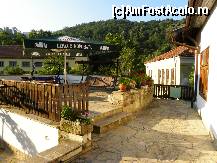 [P07] Hostel Mostel - curtea interioară a hotelului » foto by marius.covaci
 - 
<span class="allrVoted glyphicon glyphicon-heart hidden" id="av346749"></span>
<a class="m-l-10 hidden" id="sv346749" onclick="voting_Foto_DelVot(,346749,12174)" role="button">șterge vot <span class="glyphicon glyphicon-remove"></span></a>
<a id="v9346749" class=" c-red"  onclick="voting_Foto_SetVot(346749)" role="button"><span class="glyphicon glyphicon-heart-empty"></span> <b>LIKE</b> = Votează poza</a> <img class="hidden"  id="f346749W9" src="/imagini/loader.gif" border="0" /><span class="AjErrMes hidden" id="e346749ErM"></span>