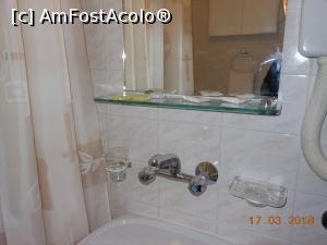 [P19] Hotel Odessos - Baia și o parte din dotările ei.  » foto by iulianic
 - 
<span class="allrVoted glyphicon glyphicon-heart hidden" id="av953382"></span>
<a class="m-l-10 hidden" id="sv953382" onclick="voting_Foto_DelVot(,953382,12176)" role="button">șterge vot <span class="glyphicon glyphicon-remove"></span></a>
<a id="v9953382" class=" c-red"  onclick="voting_Foto_SetVot(953382)" role="button"><span class="glyphicon glyphicon-heart-empty"></span> <b>LIKE</b> = Votează poza</a> <img class="hidden"  id="f953382W9" src="/imagini/loader.gif" border="0" /><span class="AjErrMes hidden" id="e953382ErM"></span>