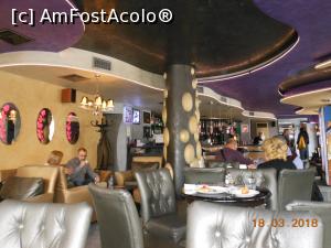[P24] Hotel Odessos - Micul dejun la Cafe-bar.  » foto by iulianic
 - 
<span class="allrVoted glyphicon glyphicon-heart hidden" id="av953387"></span>
<a class="m-l-10 hidden" id="sv953387" onclick="voting_Foto_DelVot(,953387,12176)" role="button">șterge vot <span class="glyphicon glyphicon-remove"></span></a>
<a id="v9953387" class=" c-red"  onclick="voting_Foto_SetVot(953387)" role="button"><span class="glyphicon glyphicon-heart-empty"></span> <b>LIKE</b> = Votează poza</a> <img class="hidden"  id="f953387W9" src="/imagini/loader.gif" border="0" /><span class="AjErrMes hidden" id="e953387ErM"></span>