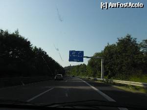 [P20] În sfârşit, circulaţia s-a reluat şi am trecut de Frankfurt.  » foto by Costi
 - 
<span class="allrVoted glyphicon glyphicon-heart hidden" id="av347399"></span>
<a class="m-l-10 hidden" id="sv347399" onclick="voting_Foto_DelVot(,347399,12195)" role="button">șterge vot <span class="glyphicon glyphicon-remove"></span></a>
<a id="v9347399" class=" c-red"  onclick="voting_Foto_SetVot(347399)" role="button"><span class="glyphicon glyphicon-heart-empty"></span> <b>LIKE</b> = Votează poza</a> <img class="hidden"  id="f347399W9" src="/imagini/loader.gif" border="0" /><span class="AjErrMes hidden" id="e347399ErM"></span>