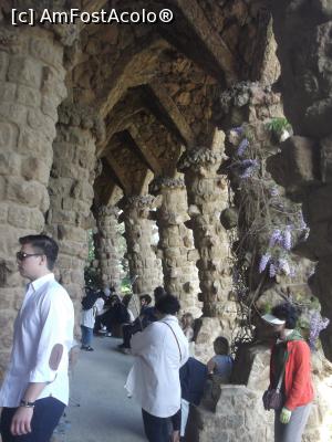 [P10] Prima terasă cu colonade la care am ajuns urcând pe deal, destul de aglomerată. Aici era muzică stil cafe-concert, destul de selectă. » foto by diacrys*
 - 
<span class="allrVoted glyphicon glyphicon-heart hidden" id="av824146"></span>
<a class="m-l-10 hidden" id="sv824146" onclick="voting_Foto_DelVot(,824146,12198)" role="button">șterge vot <span class="glyphicon glyphicon-remove"></span></a>
<a id="v9824146" class=" c-red"  onclick="voting_Foto_SetVot(824146)" role="button"><span class="glyphicon glyphicon-heart-empty"></span> <b>LIKE</b> = Votează poza</a> <img class="hidden"  id="f824146W9" src="/imagini/loader.gif" border="0" /><span class="AjErrMes hidden" id="e824146ErM"></span>