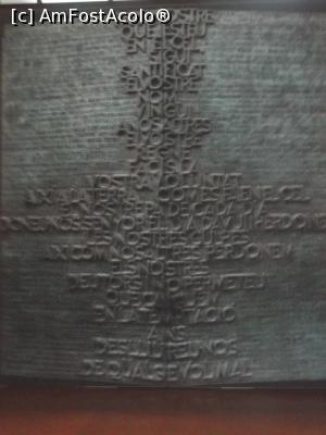[P06] 'Tatăl nostru' săpat în piatră, în interiorul catedralei » foto by diacrys*
 - 
<span class="allrVoted glyphicon glyphicon-heart hidden" id="av824140"></span>
<a class="m-l-10 hidden" id="sv824140" onclick="voting_Foto_DelVot(,824140,12198)" role="button">șterge vot <span class="glyphicon glyphicon-remove"></span></a>
<a id="v9824140" class=" c-red"  onclick="voting_Foto_SetVot(824140)" role="button"><span class="glyphicon glyphicon-heart-empty"></span> <b>LIKE</b> = Votează poza</a> <img class="hidden"  id="f824140W9" src="/imagini/loader.gif" border="0" /><span class="AjErrMes hidden" id="e824140ErM"></span>