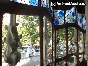 [P07] Ferestrele din apartamentul familii Batlló care dau catre Passeig de Gràcia.  » foto by vlado2
 - 
<span class="allrVoted glyphicon glyphicon-heart hidden" id="av472170"></span>
<a class="m-l-10 hidden" id="sv472170" onclick="voting_Foto_DelVot(,472170,12198)" role="button">șterge vot <span class="glyphicon glyphicon-remove"></span></a>
<a id="v9472170" class=" c-red"  onclick="voting_Foto_SetVot(472170)" role="button"><span class="glyphicon glyphicon-heart-empty"></span> <b>LIKE</b> = Votează poza</a> <img class="hidden"  id="f472170W9" src="/imagini/loader.gif" border="0" /><span class="AjErrMes hidden" id="e472170ErM"></span>