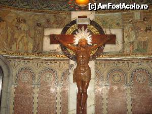 [P10] Crucifixul din Temple Expiatori del Sagrat Cor » foto by vlado2
 - 
<span class="allrVoted glyphicon glyphicon-heart hidden" id="av475979"></span>
<a class="m-l-10 hidden" id="sv475979" onclick="voting_Foto_DelVot(,475979,12198)" role="button">șterge vot <span class="glyphicon glyphicon-remove"></span></a>
<a id="v9475979" class=" c-red"  onclick="voting_Foto_SetVot(475979)" role="button"><span class="glyphicon glyphicon-heart-empty"></span> <b>LIKE</b> = Votează poza</a> <img class="hidden"  id="f475979W9" src="/imagini/loader.gif" border="0" /><span class="AjErrMes hidden" id="e475979ErM"></span>
