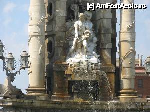 [P03] Fantana proiectata de catre Josep Maria Jujol din Piata Spania, Barcelona » foto by vlado2
 - 
<span class="allrVoted glyphicon glyphicon-heart hidden" id="av476433"></span>
<a class="m-l-10 hidden" id="sv476433" onclick="voting_Foto_DelVot(,476433,12198)" role="button">șterge vot <span class="glyphicon glyphicon-remove"></span></a>
<a id="v9476433" class=" c-red"  onclick="voting_Foto_SetVot(476433)" role="button"><span class="glyphicon glyphicon-heart-empty"></span> <b>LIKE</b> = Votează poza</a> <img class="hidden"  id="f476433W9" src="/imagini/loader.gif" border="0" /><span class="AjErrMes hidden" id="e476433ErM"></span>