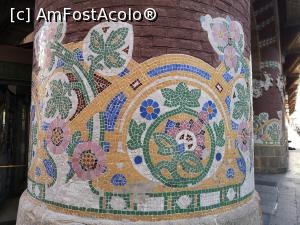 [P06] Palau de la Musica Catalana; coloană exterioară, detaliu » foto by crismis
 - 
<span class="allrVoted glyphicon glyphicon-heart hidden" id="av1141661"></span>
<a class="m-l-10 hidden" id="sv1141661" onclick="voting_Foto_DelVot(,1141661,12198)" role="button">șterge vot <span class="glyphicon glyphicon-remove"></span></a>
<a id="v91141661" class=" c-red"  onclick="voting_Foto_SetVot(1141661)" role="button"><span class="glyphicon glyphicon-heart-empty"></span> <b>LIKE</b> = Votează poza</a> <img class="hidden"  id="f1141661W9" src="/imagini/loader.gif" border="0" /><span class="AjErrMes hidden" id="e1141661ErM"></span>