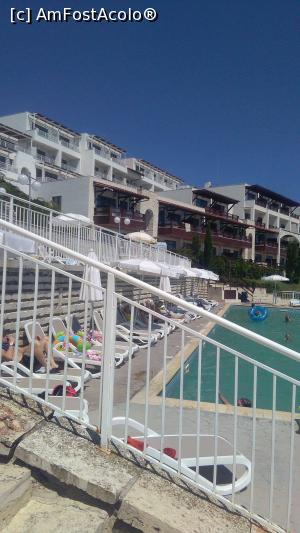 [P01] Piscina » foto by mari1
 - 
<span class="allrVoted glyphicon glyphicon-heart hidden" id="av886458"></span>
<a class="m-l-10 hidden" id="sv886458" onclick="voting_Foto_DelVot(,886458,12206)" role="button">șterge vot <span class="glyphicon glyphicon-remove"></span></a>
<a id="v9886458" class=" c-red"  onclick="voting_Foto_SetVot(886458)" role="button"><span class="glyphicon glyphicon-heart-empty"></span> <b>LIKE</b> = Votează poza</a> <img class="hidden"  id="f886458W9" src="/imagini/loader.gif" border="0" /><span class="AjErrMes hidden" id="e886458ErM"></span>