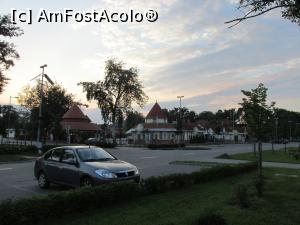 [P23] Parcarea strandului, seara » foto by Testosu'
 - 
<span class="allrVoted glyphicon glyphicon-heart hidden" id="av774529"></span>
<a class="m-l-10 hidden" id="sv774529" onclick="voting_Foto_DelVot(,774529,12268)" role="button">șterge vot <span class="glyphicon glyphicon-remove"></span></a>
<a id="v9774529" class=" c-red"  onclick="voting_Foto_SetVot(774529)" role="button"><span class="glyphicon glyphicon-heart-empty"></span> <b>LIKE</b> = Votează poza</a> <img class="hidden"  id="f774529W9" src="/imagini/loader.gif" border="0" /><span class="AjErrMes hidden" id="e774529ErM"></span>