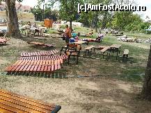 [P10] Ştrandul - Termalliget - Berettyoujfalu: o parte din zona de plajă cu şezlongurile. vedeţi că-i bine umbrită în plan apropiat, iar în planul secund există soare dn plin.  » foto by creivean
 - 
<span class="allrVoted glyphicon glyphicon-heart hidden" id="av425876"></span>
<a class="m-l-10 hidden" id="sv425876" onclick="voting_Foto_DelVot(,425876,12268)" role="button">șterge vot <span class="glyphicon glyphicon-remove"></span></a>
<a id="v9425876" class=" c-red"  onclick="voting_Foto_SetVot(425876)" role="button"><span class="glyphicon glyphicon-heart-empty"></span> <b>LIKE</b> = Votează poza</a> <img class="hidden"  id="f425876W9" src="/imagini/loader.gif" border="0" /><span class="AjErrMes hidden" id="e425876ErM"></span>