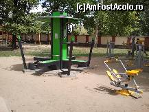 [P02] Ştrandul - Termalliget - Berettyoujfalu: zona de fitness pentru exterior, cu diverse aparate.  » foto by creivean
 - 
<span class="allrVoted glyphicon glyphicon-heart hidden" id="av425861"></span>
<a class="m-l-10 hidden" id="sv425861" onclick="voting_Foto_DelVot(,425861,12268)" role="button">șterge vot <span class="glyphicon glyphicon-remove"></span></a>
<a id="v9425861" class=" c-red"  onclick="voting_Foto_SetVot(425861)" role="button"><span class="glyphicon glyphicon-heart-empty"></span> <b>LIKE</b> = Votează poza</a> <img class="hidden"  id="f425861W9" src="/imagini/loader.gif" border="0" /><span class="AjErrMes hidden" id="e425861ErM"></span>