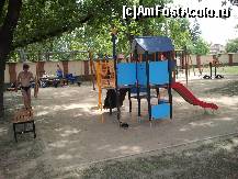 [P03] Ştrandul - Termalliget - Berettyoujfalu: locul de joacă pentru pici într-un loc umbros.  » foto by creivean
 - 
<span class="allrVoted glyphicon glyphicon-heart hidden" id="av425862"></span>
<a class="m-l-10 hidden" id="sv425862" onclick="voting_Foto_DelVot(,425862,12268)" role="button">șterge vot <span class="glyphicon glyphicon-remove"></span></a>
<a id="v9425862" class=" c-red"  onclick="voting_Foto_SetVot(425862)" role="button"><span class="glyphicon glyphicon-heart-empty"></span> <b>LIKE</b> = Votează poza</a> <img class="hidden"  id="f425862W9" src="/imagini/loader.gif" border="0" /><span class="AjErrMes hidden" id="e425862ErM"></span>