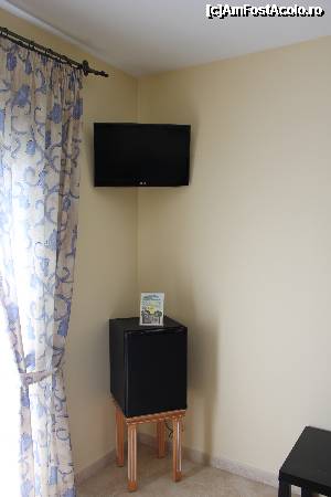 [P10] pe scaun era frigiderul-minibar » foto by noriega
 - 
<span class="allrVoted glyphicon glyphicon-heart hidden" id="av351400"></span>
<a class="m-l-10 hidden" id="sv351400" onclick="voting_Foto_DelVot(,351400,12330)" role="button">șterge vot <span class="glyphicon glyphicon-remove"></span></a>
<a id="v9351400" class=" c-red"  onclick="voting_Foto_SetVot(351400)" role="button"><span class="glyphicon glyphicon-heart-empty"></span> <b>LIKE</b> = Votează poza</a> <img class="hidden"  id="f351400W9" src="/imagini/loader.gif" border="0" /><span class="AjErrMes hidden" id="e351400ErM"></span>