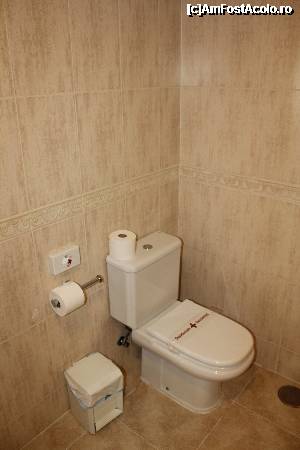 [P06] coltul cu wc » foto by noriega
 - 
<span class="allrVoted glyphicon glyphicon-heart hidden" id="av351396"></span>
<a class="m-l-10 hidden" id="sv351396" onclick="voting_Foto_DelVot(,351396,12330)" role="button">șterge vot <span class="glyphicon glyphicon-remove"></span></a>
<a id="v9351396" class=" c-red"  onclick="voting_Foto_SetVot(351396)" role="button"><span class="glyphicon glyphicon-heart-empty"></span> <b>LIKE</b> = Votează poza</a> <img class="hidden"  id="f351396W9" src="/imagini/loader.gif" border="0" /><span class="AjErrMes hidden" id="e351396ErM"></span>