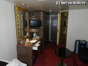 [P07] Cabina, privind inspre usa, baia e in dreapta.  » foto by TraianS
 - 
<span class="allrVoted glyphicon glyphicon-heart hidden" id="av351262"></span>
<a class="m-l-10 hidden" id="sv351262" onclick="voting_Foto_DelVot(,351262,12337)" role="button">șterge vot <span class="glyphicon glyphicon-remove"></span></a>
<a id="v9351262" class=" c-red"  onclick="voting_Foto_SetVot(351262)" role="button"><span class="glyphicon glyphicon-heart-empty"></span> <b>LIKE</b> = Votează poza</a> <img class="hidden"  id="f351262W9" src="/imagini/loader.gif" border="0" /><span class="AjErrMes hidden" id="e351262ErM"></span>