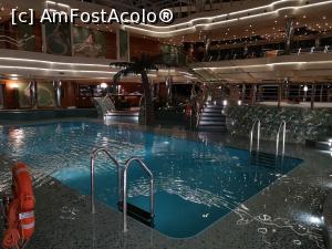 [P16] Plecăm în recunoaștere; piscina interioară » foto by crismis
 - 
<span class="allrVoted glyphicon glyphicon-heart hidden" id="av1124301"></span>
<a class="m-l-10 hidden" id="sv1124301" onclick="voting_Foto_DelVot(,1124301,12337)" role="button">șterge vot <span class="glyphicon glyphicon-remove"></span></a>
<a id="v91124301" class=" c-red"  onclick="voting_Foto_SetVot(1124301)" role="button"><span class="glyphicon glyphicon-heart-empty"></span> <b>LIKE</b> = Votează poza</a> <img class="hidden"  id="f1124301W9" src="/imagini/loader.gif" border="0" /><span class="AjErrMes hidden" id="e1124301ErM"></span>