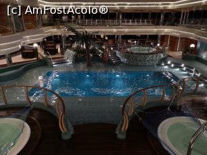 [P40] Piscina interioară seara » foto by crismis
 - 
<span class="allrVoted glyphicon glyphicon-heart hidden" id="av1124325"></span>
<a class="m-l-10 hidden" id="sv1124325" onclick="voting_Foto_DelVot(,1124325,12337)" role="button">șterge vot <span class="glyphicon glyphicon-remove"></span></a>
<a id="v91124325" class=" c-red"  onclick="voting_Foto_SetVot(1124325)" role="button"><span class="glyphicon glyphicon-heart-empty"></span> <b>LIKE</b> = Votează poza</a> <img class="hidden"  id="f1124325W9" src="/imagini/loader.gif" border="0" /><span class="AjErrMes hidden" id="e1124325ErM"></span>
