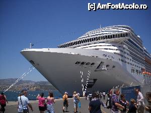 [P06] MSC DIVINA in port la Istambul » foto by cristian sava
 - 
<span class="allrVoted glyphicon glyphicon-heart hidden" id="av460219"></span>
<a class="m-l-10 hidden" id="sv460219" onclick="voting_Foto_DelVot(,460219,12337)" role="button">șterge vot <span class="glyphicon glyphicon-remove"></span></a>
<a id="v9460219" class=" c-red"  onclick="voting_Foto_SetVot(460219)" role="button"><span class="glyphicon glyphicon-heart-empty"></span> <b>LIKE</b> = Votează poza</a> <img class="hidden"  id="f460219W9" src="/imagini/loader.gif" border="0" /><span class="AjErrMes hidden" id="e460219ErM"></span>