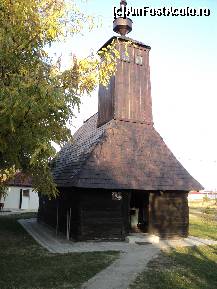 [P04] biserica celebră din lemn » foto by Larissa
 - 
<span class="allrVoted glyphicon glyphicon-heart hidden" id="av274018"></span>
<a class="m-l-10 hidden" id="sv274018" onclick="voting_Foto_DelVot(,274018,12357)" role="button">șterge vot <span class="glyphicon glyphicon-remove"></span></a>
<a id="v9274018" class=" c-red"  onclick="voting_Foto_SetVot(274018)" role="button"><span class="glyphicon glyphicon-heart-empty"></span> <b>LIKE</b> = Votează poza</a> <img class="hidden"  id="f274018W9" src="/imagini/loader.gif" border="0" /><span class="AjErrMes hidden" id="e274018ErM"></span>