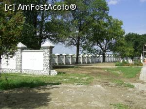 [P16] Mănăstirea Hodoș-Bodrog - Zidul de incintă. » foto by iulianic
 - 
<span class="allrVoted glyphicon glyphicon-heart hidden" id="av1217283"></span>
<a class="m-l-10 hidden" id="sv1217283" onclick="voting_Foto_DelVot(,1217283,12357)" role="button">șterge vot <span class="glyphicon glyphicon-remove"></span></a>
<a id="v91217283" class=" c-red"  onclick="voting_Foto_SetVot(1217283)" role="button"><span class="glyphicon glyphicon-heart-empty"></span> <b>LIKE</b> = Votează poza</a> <img class="hidden"  id="f1217283W9" src="/imagini/loader.gif" border="0" /><span class="AjErrMes hidden" id="e1217283ErM"></span>