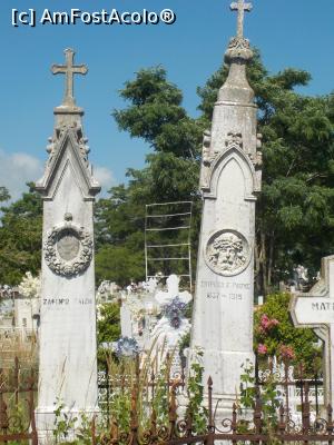 [P03] Pietre funerare vechi » foto by cristianam
 - 
<span class="allrVoted glyphicon glyphicon-heart hidden" id="av892343"></span>
<a class="m-l-10 hidden" id="sv892343" onclick="voting_Foto_DelVot(,892343,12372)" role="button">șterge vot <span class="glyphicon glyphicon-remove"></span></a>
<a id="v9892343" class=" c-red"  onclick="voting_Foto_SetVot(892343)" role="button"><span class="glyphicon glyphicon-heart-empty"></span> <b>LIKE</b> = Votează poza</a> <img class="hidden"  id="f892343W9" src="/imagini/loader.gif" border="0" /><span class="AjErrMes hidden" id="e892343ErM"></span>