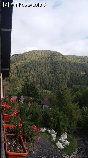 [P22] Piatra Craiului » foto by LaraCroft
 - 
<span class="allrVoted glyphicon glyphicon-heart hidden" id="av911137"></span>
<a class="m-l-10 hidden" id="sv911137" onclick="voting_Foto_DelVot(,911137,12442)" role="button">șterge vot <span class="glyphicon glyphicon-remove"></span></a>
<a id="v9911137" class=" c-red"  onclick="voting_Foto_SetVot(911137)" role="button"><span class="glyphicon glyphicon-heart-empty"></span> <b>LIKE</b> = Votează poza</a> <img class="hidden"  id="f911137W9" src="/imagini/loader.gif" border="0" /><span class="AjErrMes hidden" id="e911137ErM"></span>
