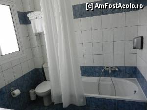 [P06] Imagine din baie » foto by Romeo2011
 - 
<span class="allrVoted glyphicon glyphicon-heart hidden" id="av355388"></span>
<a class="m-l-10 hidden" id="sv355388" onclick="voting_Foto_DelVot(,355388,12476)" role="button">șterge vot <span class="glyphicon glyphicon-remove"></span></a>
<a id="v9355388" class=" c-red"  onclick="voting_Foto_SetVot(355388)" role="button"><span class="glyphicon glyphicon-heart-empty"></span> <b>LIKE</b> = Votează poza</a> <img class="hidden"  id="f355388W9" src="/imagini/loader.gif" border="0" /><span class="AjErrMes hidden" id="e355388ErM"></span>