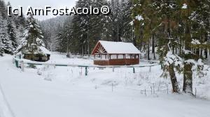 [P07] asta e toată amenajarea la izvor » foto by robert
 - 
<span class="allrVoted glyphicon glyphicon-heart hidden" id="av1277439"></span>
<a class="m-l-10 hidden" id="sv1277439" onclick="voting_Foto_DelVot(,1277439,12551)" role="button">șterge vot <span class="glyphicon glyphicon-remove"></span></a>
<a id="v91277439" class=" c-red"  onclick="voting_Foto_SetVot(1277439)" role="button"><span class="glyphicon glyphicon-heart-empty"></span> <b>LIKE</b> = Votează poza</a> <img class="hidden"  id="f1277439W9" src="/imagini/loader.gif" border="0" /><span class="AjErrMes hidden" id="e1277439ErM"></span>