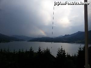 [P01] Lacul Colibita vazut din camera » foto by Kata13133
 - 
<span class="allrVoted glyphicon glyphicon-heart hidden" id="av697710"></span>
<a class="m-l-10 hidden" id="sv697710" onclick="voting_Foto_DelVot(,697710,12551)" role="button">șterge vot <span class="glyphicon glyphicon-remove"></span></a>
<a id="v9697710" class=" c-red"  onclick="voting_Foto_SetVot(697710)" role="button"><span class="glyphicon glyphicon-heart-empty"></span> <b>LIKE</b> = Votează poza</a> <img class="hidden"  id="f697710W9" src="/imagini/loader.gif" border="0" /><span class="AjErrMes hidden" id="e697710ErM"></span>
