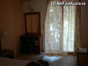 [P12] In camera era umbra din cauza palmierilor din gradina » foto by yarine
 - 
<span class="allrVoted glyphicon glyphicon-heart hidden" id="av357724"></span>
<a class="m-l-10 hidden" id="sv357724" onclick="voting_Foto_DelVot(,357724,12554)" role="button">șterge vot <span class="glyphicon glyphicon-remove"></span></a>
<a id="v9357724" class=" c-red"  onclick="voting_Foto_SetVot(357724)" role="button"><span class="glyphicon glyphicon-heart-empty"></span> <b>LIKE</b> = Votează poza</a> <img class="hidden"  id="f357724W9" src="/imagini/loader.gif" border="0" /><span class="AjErrMes hidden" id="e357724ErM"></span>