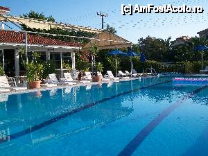 [P06] PISCINA HOTEL KALAMAKI » foto by gabicata19
 - 
<span class="allrVoted glyphicon glyphicon-heart hidden" id="av472552"></span>
<a class="m-l-10 hidden" id="sv472552" onclick="voting_Foto_DelVot(,472552,12554)" role="button">șterge vot <span class="glyphicon glyphicon-remove"></span></a>
<a id="v9472552" class=" c-red"  onclick="voting_Foto_SetVot(472552)" role="button"><span class="glyphicon glyphicon-heart-empty"></span> <b>LIKE</b> = Votează poza</a> <img class="hidden"  id="f472552W9" src="/imagini/loader.gif" border="0" /><span class="AjErrMes hidden" id="e472552ErM"></span>