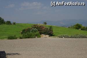 [P08] Parcul in care se afla mormintele regale » foto by cher-cher
 - 
<span class="allrVoted glyphicon glyphicon-heart hidden" id="av358081"></span>
<a class="m-l-10 hidden" id="sv358081" onclick="voting_Foto_DelVot(,358081,12561)" role="button">șterge vot <span class="glyphicon glyphicon-remove"></span></a>
<a id="v9358081" class=" c-red"  onclick="voting_Foto_SetVot(358081)" role="button"><span class="glyphicon glyphicon-heart-empty"></span> <b>LIKE</b> = Votează poza</a> <img class="hidden"  id="f358081W9" src="/imagini/loader.gif" border="0" /><span class="AjErrMes hidden" id="e358081ErM"></span>