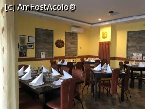 [P03] Restaurantul Pongal - interior » foto by nicole33
 - 
<span class="allrVoted glyphicon glyphicon-heart hidden" id="av1020708"></span>
<a class="m-l-10 hidden" id="sv1020708" onclick="voting_Foto_DelVot(,1020708,12565)" role="button">șterge vot <span class="glyphicon glyphicon-remove"></span></a>
<a id="v91020708" class=" c-red"  onclick="voting_Foto_SetVot(1020708)" role="button"><span class="glyphicon glyphicon-heart-empty"></span> <b>LIKE</b> = Votează poza</a> <img class="hidden"  id="f1020708W9" src="/imagini/loader.gif" border="0" /><span class="AjErrMes hidden" id="e1020708ErM"></span>