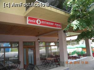 [P01] Intrarea pe terasă dar și în restaurant » foto by krisstinna
 - 
<span class="allrVoted glyphicon glyphicon-heart hidden" id="av752098"></span>
<a class="m-l-10 hidden" id="sv752098" onclick="voting_Foto_DelVot(,752098,12565)" role="button">șterge vot <span class="glyphicon glyphicon-remove"></span></a>
<a id="v9752098" class=" c-red"  onclick="voting_Foto_SetVot(752098)" role="button"><span class="glyphicon glyphicon-heart-empty"></span> <b>LIKE</b> = Votează poza</a> <img class="hidden"  id="f752098W9" src="/imagini/loader.gif" border="0" /><span class="AjErrMes hidden" id="e752098ErM"></span>