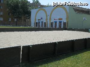 [P17] Teren de fotbal in nisip » foto by noi doi
 - 
<span class="allrVoted glyphicon glyphicon-heart hidden" id="av441835"></span>
<a class="m-l-10 hidden" id="sv441835" onclick="voting_Foto_DelVot(,441835,12576)" role="button">șterge vot <span class="glyphicon glyphicon-remove"></span></a>
<a id="v9441835" class=" c-red"  onclick="voting_Foto_SetVot(441835)" role="button"><span class="glyphicon glyphicon-heart-empty"></span> <b>LIKE</b> = Votează poza</a> <img class="hidden"  id="f441835W9" src="/imagini/loader.gif" border="0" /><span class="AjErrMes hidden" id="e441835ErM"></span>