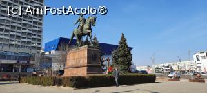 [P05] Chișinău, Piața Costantin Negruzzi, Statuia lui Grigore Cotovschi » foto by mprofeanu
 - 
<span class="allrVoted glyphicon glyphicon-heart hidden" id="av1476960"></span>
<a class="m-l-10 hidden" id="sv1476960" onclick="voting_Foto_DelVot(,1476960,12581)" role="button">șterge vot <span class="glyphicon glyphicon-remove"></span></a>
<a id="v91476960" class=" c-red"  onclick="voting_Foto_SetVot(1476960)" role="button"><span class="glyphicon glyphicon-heart-empty"></span> <b>LIKE</b> = Votează poza</a> <img class="hidden"  id="f1476960W9" src="/imagini/loader.gif" border="0" /><span class="AjErrMes hidden" id="e1476960ErM"></span>