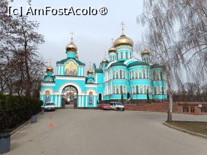 [P79] Ucraina, Mănăstirea Bănceni, intrarea și Catedrala Sf. Treime, are 5 biserici » foto by mprofeanu
 - 
<span class="allrVoted glyphicon glyphicon-heart hidden" id="av1477034"></span>
<a class="m-l-10 hidden" id="sv1477034" onclick="voting_Foto_DelVot(,1477034,12581)" role="button">șterge vot <span class="glyphicon glyphicon-remove"></span></a>
<a id="v91477034" class=" c-red"  onclick="voting_Foto_SetVot(1477034)" role="button"><span class="glyphicon glyphicon-heart-empty"></span> <b>LIKE</b> = Votează poza</a> <img class="hidden"  id="f1477034W9" src="/imagini/loader.gif" border="0" /><span class="AjErrMes hidden" id="e1477034ErM"></span>