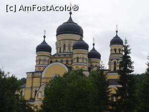 [P07] manastirea Hîncu -R. Moldova » foto by Yolanda
 - 
<span class="allrVoted glyphicon glyphicon-heart hidden" id="av906747"></span>
<a class="m-l-10 hidden" id="sv906747" onclick="voting_Foto_DelVot(,906747,12581)" role="button">șterge vot <span class="glyphicon glyphicon-remove"></span></a>
<a id="v9906747" class=" c-red"  onclick="voting_Foto_SetVot(906747)" role="button"><span class="glyphicon glyphicon-heart-empty"></span> <b>LIKE</b> = Votează poza</a> <img class="hidden"  id="f906747W9" src="/imagini/loader.gif" border="0" /><span class="AjErrMes hidden" id="e906747ErM"></span>