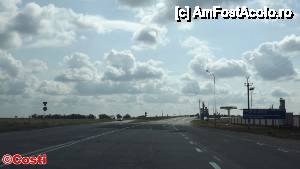 [P21] Cum e încă în construcţie, M14 se transformă din loc în loc din drum obişnuit în autostradă, sau invers » foto by Costi
 - 
<span class="allrVoted glyphicon glyphicon-heart hidden" id="av455109"></span>
<a class="m-l-10 hidden" id="sv455109" onclick="voting_Foto_DelVot(,455109,12581)" role="button">șterge vot <span class="glyphicon glyphicon-remove"></span></a>
<a id="v9455109" class=" c-red"  onclick="voting_Foto_SetVot(455109)" role="button"><span class="glyphicon glyphicon-heart-empty"></span> <b>LIKE</b> = Votează poza</a> <img class="hidden"  id="f455109W9" src="/imagini/loader.gif" border="0" /><span class="AjErrMes hidden" id="e455109ErM"></span>