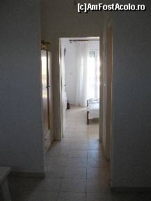 [P12] Holul de trecere vazut de la intrarea in apartament » foto by nickhope
 - 
<span class="allrVoted glyphicon glyphicon-heart hidden" id="av405993"></span>
<a class="m-l-10 hidden" id="sv405993" onclick="voting_Foto_DelVot(,405993,12588)" role="button">șterge vot <span class="glyphicon glyphicon-remove"></span></a>
<a id="v9405993" class=" c-red"  onclick="voting_Foto_SetVot(405993)" role="button"><span class="glyphicon glyphicon-heart-empty"></span> <b>LIKE</b> = Votează poza</a> <img class="hidden"  id="f405993W9" src="/imagini/loader.gif" border="0" /><span class="AjErrMes hidden" id="e405993ErM"></span>