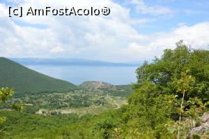 [P09] Lacul Ohrid văzut de pe traseul spre lacul Prespa, Ohrid, Macedonia.  » foto by traian.leuca †
 - 
<span class="allrVoted glyphicon glyphicon-heart hidden" id="av862228"></span>
<a class="m-l-10 hidden" id="sv862228" onclick="voting_Foto_DelVot(,862228,12619)" role="button">șterge vot <span class="glyphicon glyphicon-remove"></span></a>
<a id="v9862228" class=" c-red"  onclick="voting_Foto_SetVot(862228)" role="button"><span class="glyphicon glyphicon-heart-empty"></span> <b>LIKE</b> = Votează poza</a> <img class="hidden"  id="f862228W9" src="/imagini/loader.gif" border="0" /><span class="AjErrMes hidden" id="e862228ErM"></span>