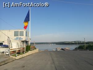 [P01] Pentru noi, trecerea cu bacul pe la Călărași înseamnă începutul vacanței » foto by crismis
 - 
<span class="allrVoted glyphicon glyphicon-heart hidden" id="av877632"></span>
<a class="m-l-10 hidden" id="sv877632" onclick="voting_Foto_DelVot(,877632,12619)" role="button">șterge vot <span class="glyphicon glyphicon-remove"></span></a>
<a id="v9877632" class=" c-red"  onclick="voting_Foto_SetVot(877632)" role="button"><span class="glyphicon glyphicon-heart-empty"></span> <b>LIKE</b> = Votează poza</a> <img class="hidden"  id="f877632W9" src="/imagini/loader.gif" border="0" /><span class="AjErrMes hidden" id="e877632ErM"></span>