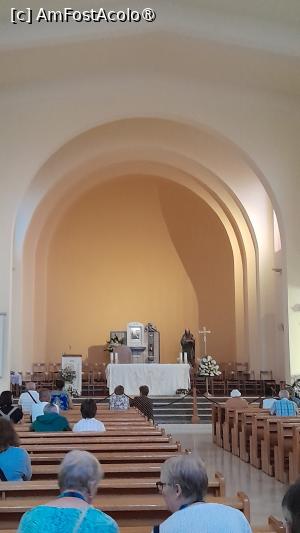[P23] Medjugorje, biserica » foto by Yolanda
 - 
<span class="allrVoted glyphicon glyphicon-heart hidden" id="av1396490"></span>
<a class="m-l-10 hidden" id="sv1396490" onclick="voting_Foto_DelVot(,1396490,12619)" role="button">șterge vot <span class="glyphicon glyphicon-remove"></span></a>
<a id="v91396490" class=" c-red"  onclick="voting_Foto_SetVot(1396490)" role="button"><span class="glyphicon glyphicon-heart-empty"></span> <b>LIKE</b> = Votează poza</a> <img class="hidden"  id="f1396490W9" src="/imagini/loader.gif" border="0" /><span class="AjErrMes hidden" id="e1396490ErM"></span>