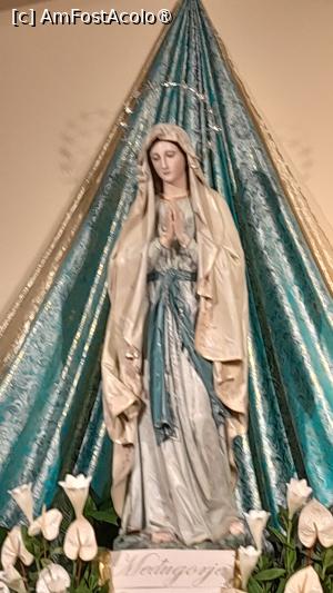 [P24] Medjugorje, statuia fecioarei Maria » foto by Yolanda
 - 
<span class="allrVoted glyphicon glyphicon-heart hidden" id="av1396491"></span>
<a class="m-l-10 hidden" id="sv1396491" onclick="voting_Foto_DelVot(,1396491,12619)" role="button">șterge vot <span class="glyphicon glyphicon-remove"></span></a>
<a id="v91396491" class=" c-red"  onclick="voting_Foto_SetVot(1396491)" role="button"><span class="glyphicon glyphicon-heart-empty"></span> <b>LIKE</b> = Votează poza</a> <img class="hidden"  id="f1396491W9" src="/imagini/loader.gif" border="0" /><span class="AjErrMes hidden" id="e1396491ErM"></span>