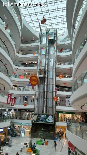 [P39] mall modern » foto by Yolanda
 - 
<span class="allrVoted glyphicon glyphicon-heart hidden" id="av1396506"></span>
<a class="m-l-10 hidden" id="sv1396506" onclick="voting_Foto_DelVot(,1396506,12619)" role="button">șterge vot <span class="glyphicon glyphicon-remove"></span></a>
<a id="v91396506" class=" c-red"  onclick="voting_Foto_SetVot(1396506)" role="button"><span class="glyphicon glyphicon-heart-empty"></span> <b>LIKE</b> = Votează poza</a> <img class="hidden"  id="f1396506W9" src="/imagini/loader.gif" border="0" /><span class="AjErrMes hidden" id="e1396506ErM"></span>