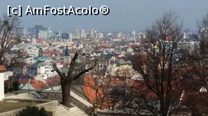 [P28] Bratislava vazuta de la castel » foto by micutzu
 - 
<span class="allrVoted glyphicon glyphicon-heart hidden" id="av923083"></span>
<a class="m-l-10 hidden" id="sv923083" onclick="voting_Foto_DelVot(,923083,12619)" role="button">șterge vot <span class="glyphicon glyphicon-remove"></span></a>
<a id="v9923083" class=" c-red"  onclick="voting_Foto_SetVot(923083)" role="button"><span class="glyphicon glyphicon-heart-empty"></span> <b>LIKE</b> = Votează poza</a> <img class="hidden"  id="f923083W9" src="/imagini/loader.gif" border="0" /><span class="AjErrMes hidden" id="e923083ErM"></span>