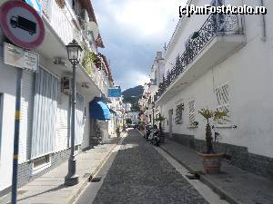 [P13] strada din Ischia » foto by amero
 - 
<span class="allrVoted glyphicon glyphicon-heart hidden" id="av572735"></span>
<a class="m-l-10 hidden" id="sv572735" onclick="voting_Foto_DelVot(,572735,12624)" role="button">șterge vot <span class="glyphicon glyphicon-remove"></span></a>
<a id="v9572735" class=" c-red"  onclick="voting_Foto_SetVot(572735)" role="button"><span class="glyphicon glyphicon-heart-empty"></span> <b>LIKE</b> = Votează poza</a> <img class="hidden"  id="f572735W9" src="/imagini/loader.gif" border="0" /><span class="AjErrMes hidden" id="e572735ErM"></span>